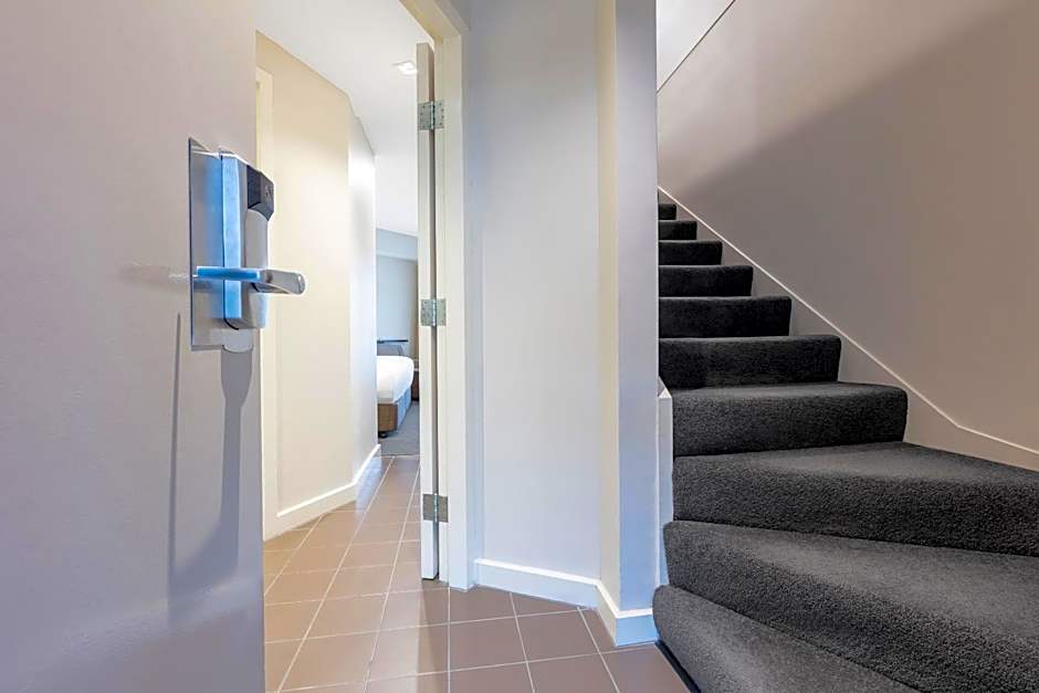 Amora Hotel Riverwalk