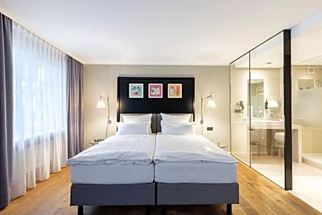 Premium Room with Three Single Beds - Annex