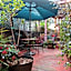 The Blue60 Marigny Inn