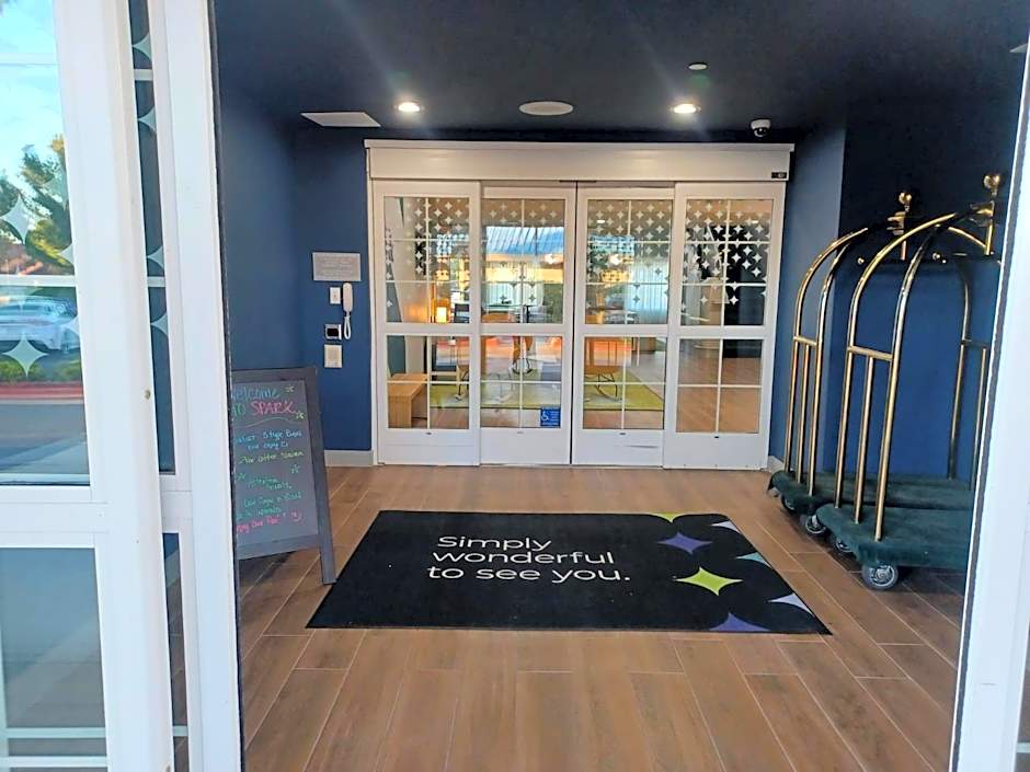 Spark by Hilton Redlands