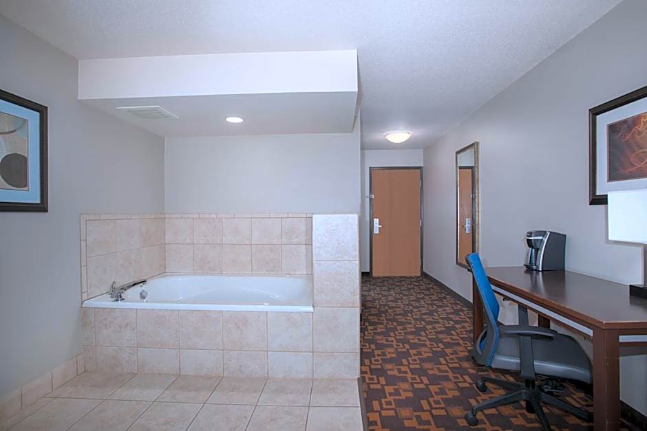 Holiday Inn Express Suites Yankton Hotel By IHG