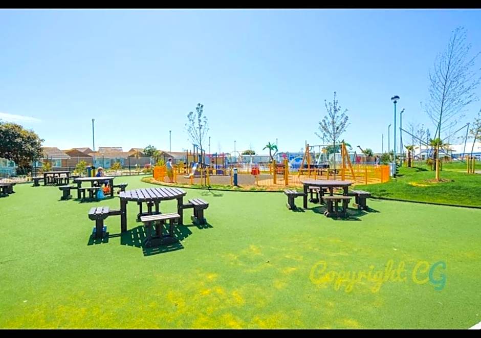 SP90 - Camber Sands Holiday Park - Dog Friendly