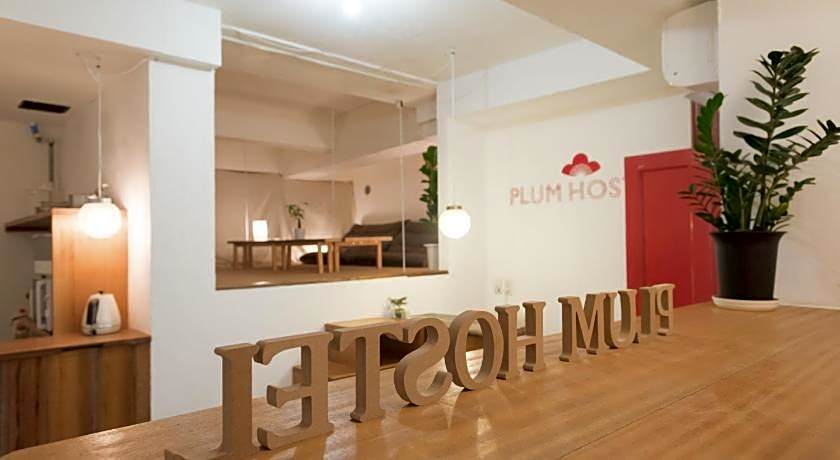 plumhostel
