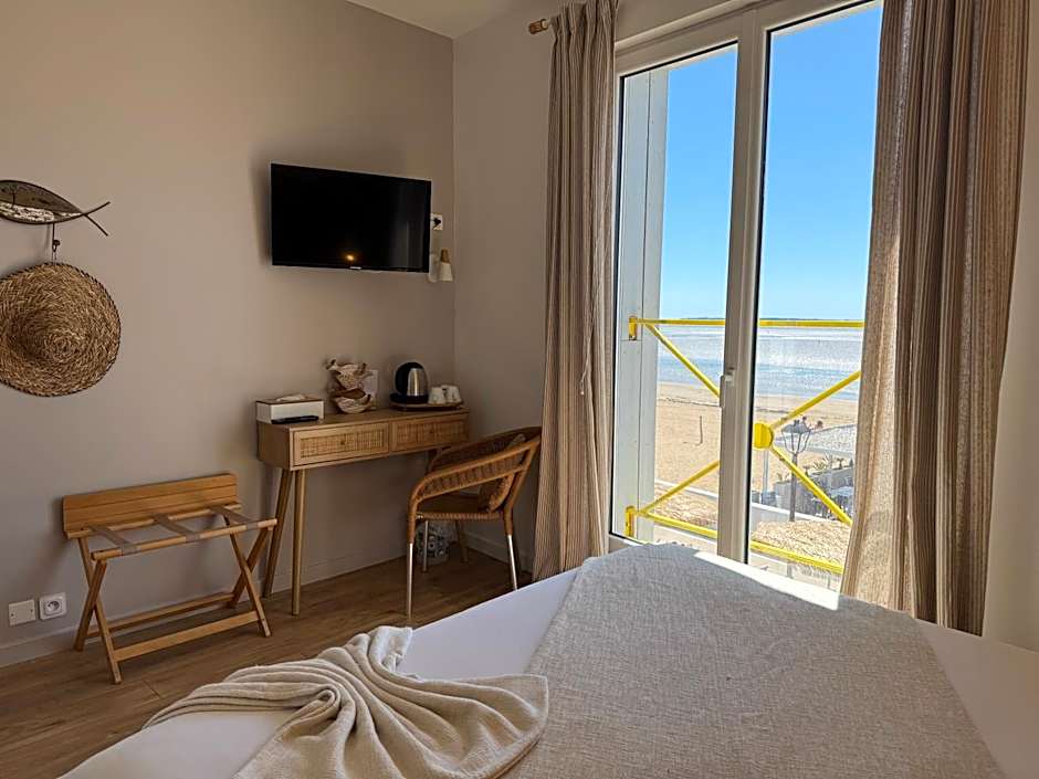 Acadie Saint Victor - Hôtel restaurant -Face mer- Châtelaillon plage