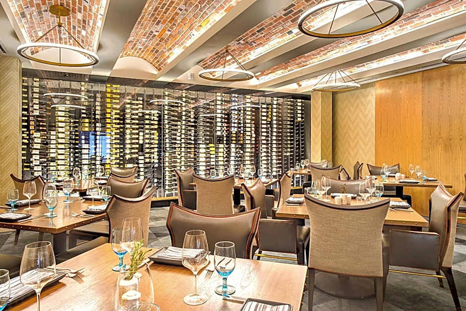 WATERMARK Baton Rouge, Autograph Collection by Marriott