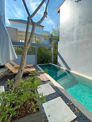 Bergenia 2BR Villa Nusa Dua by Holistic