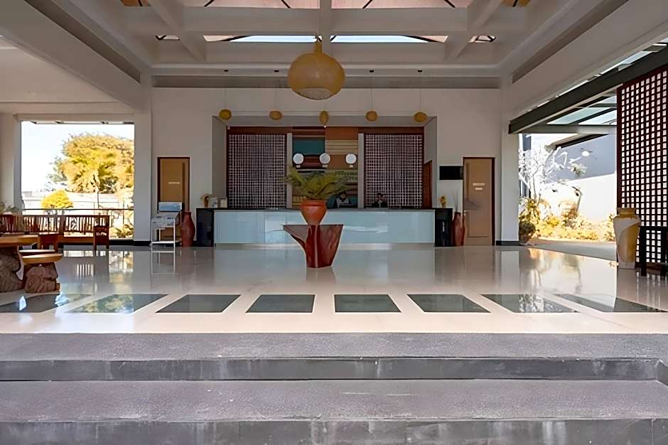 ILLIRA Lite Praya Lombok