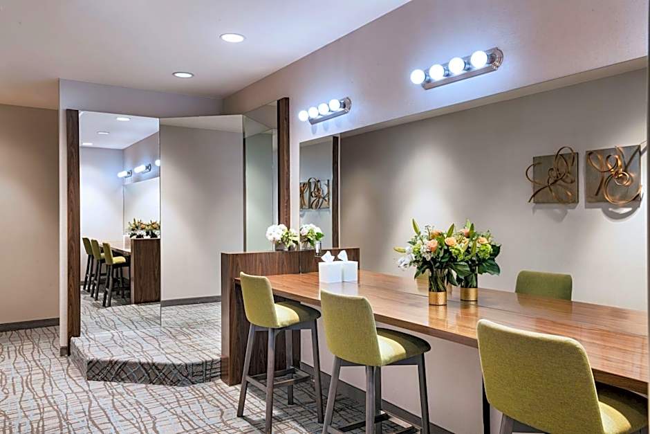 Courtyard by Marriott Dallas Carrollton and Carrollton Conference Center