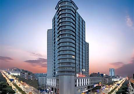 Echarm Hotel Guigang Pingnan Central Plaza