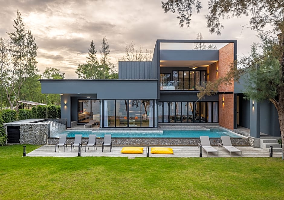 Emmarin Villa