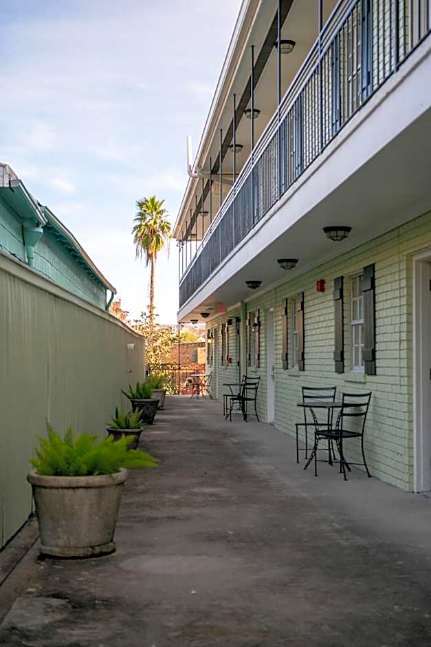 French Quarter Suites Hotel