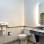 Holiday Inn Express Hotel & Suites Bedford By IHG