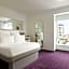 YOTEL Boston
