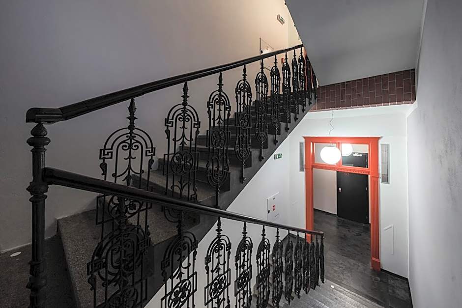 Hotel Noir