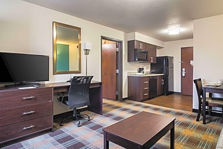 1 King Bed, Efficiency, Suite, Nonsmoking