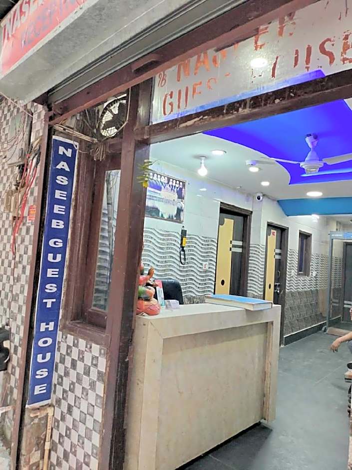 Hotel Naseeb By OYO Rooms – Delhi, NY