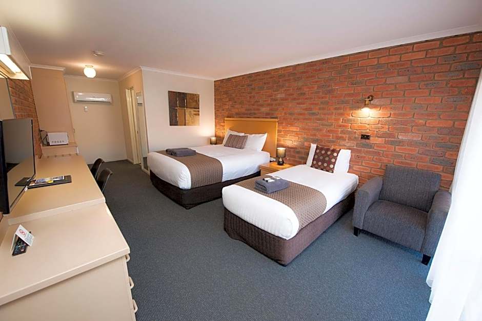 Australian Settlers Motor Inn