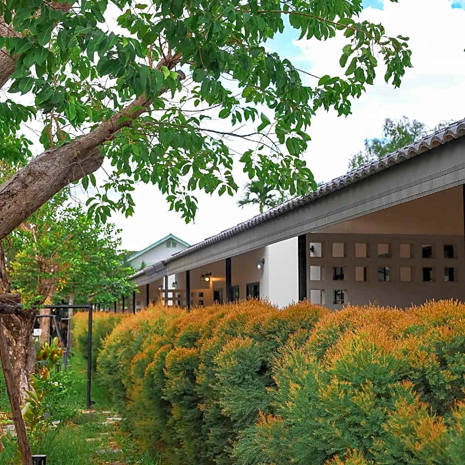 Trat Tara Boutique Hotel