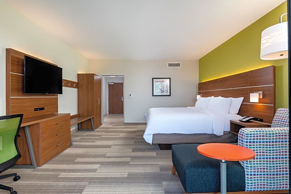 Holiday Inn Express & Suites Santa Ana - Orange County