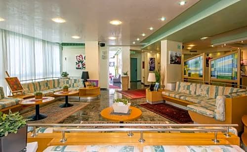 Hotel Nember