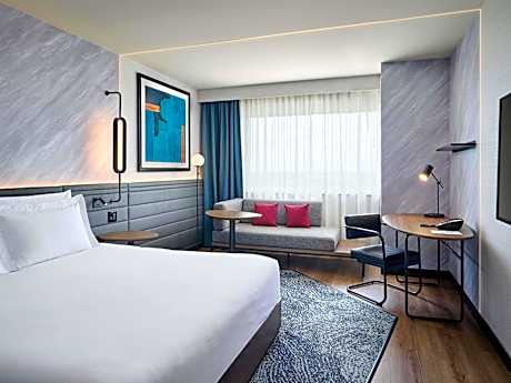 Executive Room - 1 King Bed