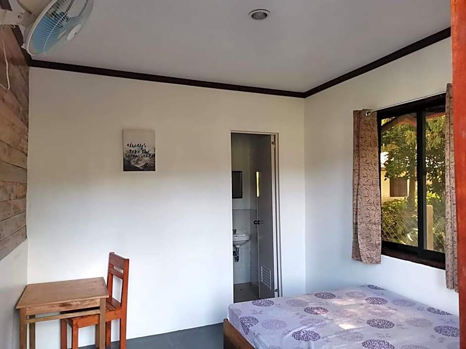 NoBi's Inn, Port Barton