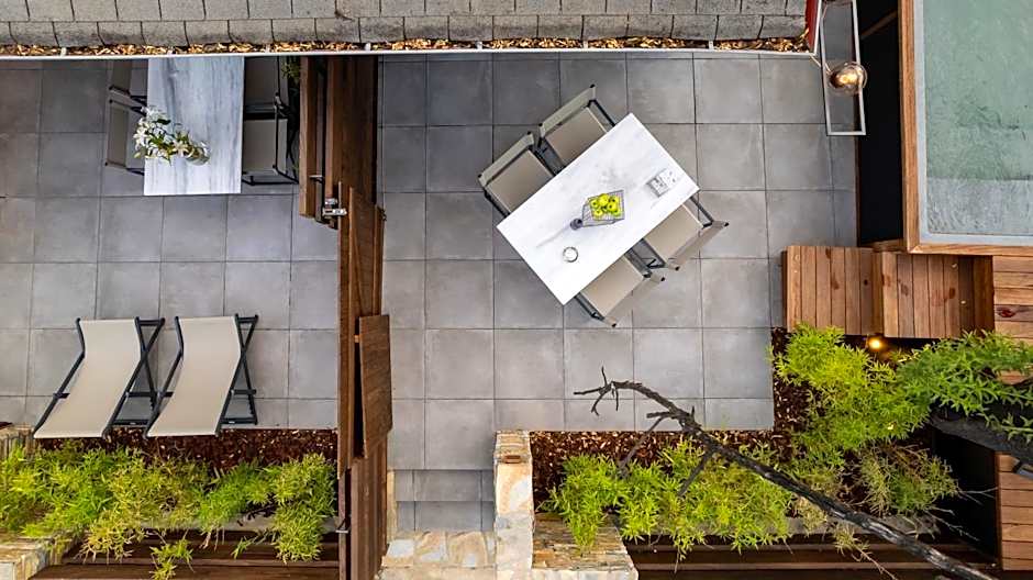 Sylvia Camping & Luxury Suites, Panel Hospitality Homes & Villas