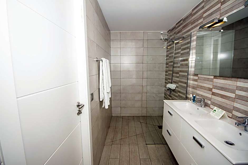 IG Nachosol Atlantic & Yaizasol by Servatur - Adults Only