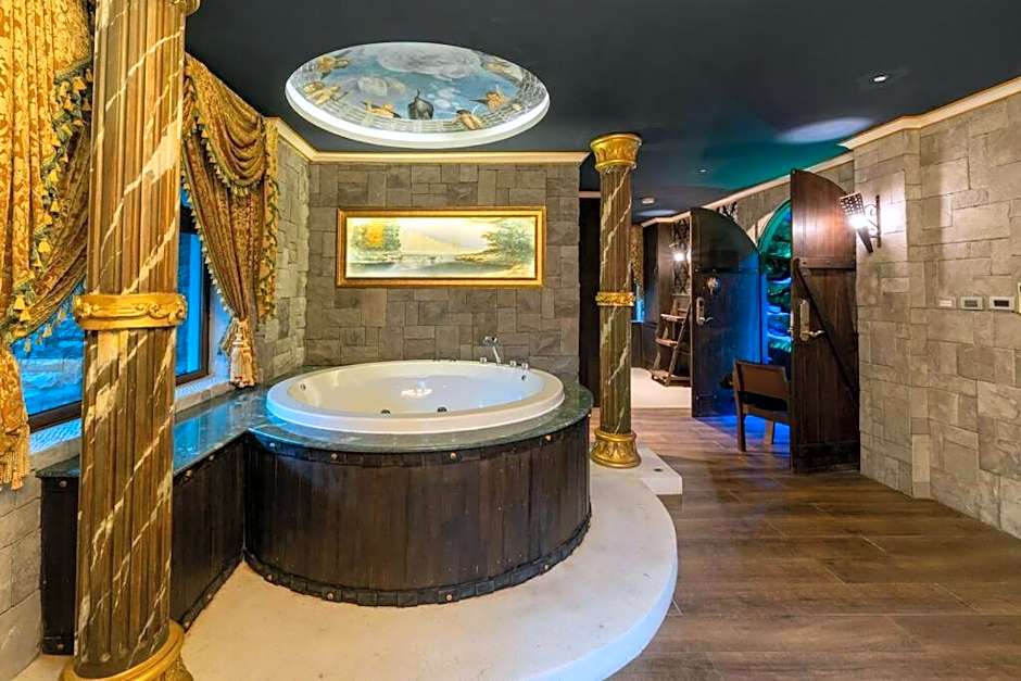 The Castle Pratumnak Hill Pattaya 6 Bedroom