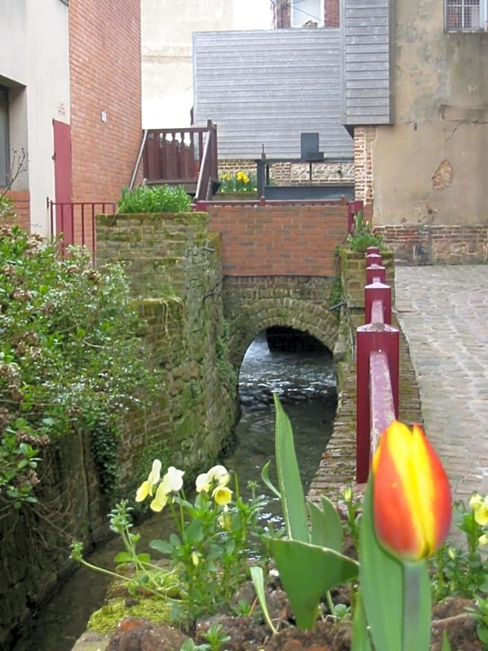 Logis-Hôtel LE CARNOT