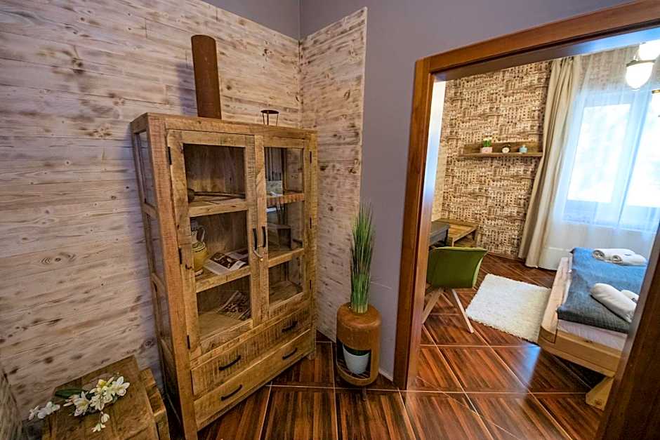 Platan Garden Rooms & Restaurant