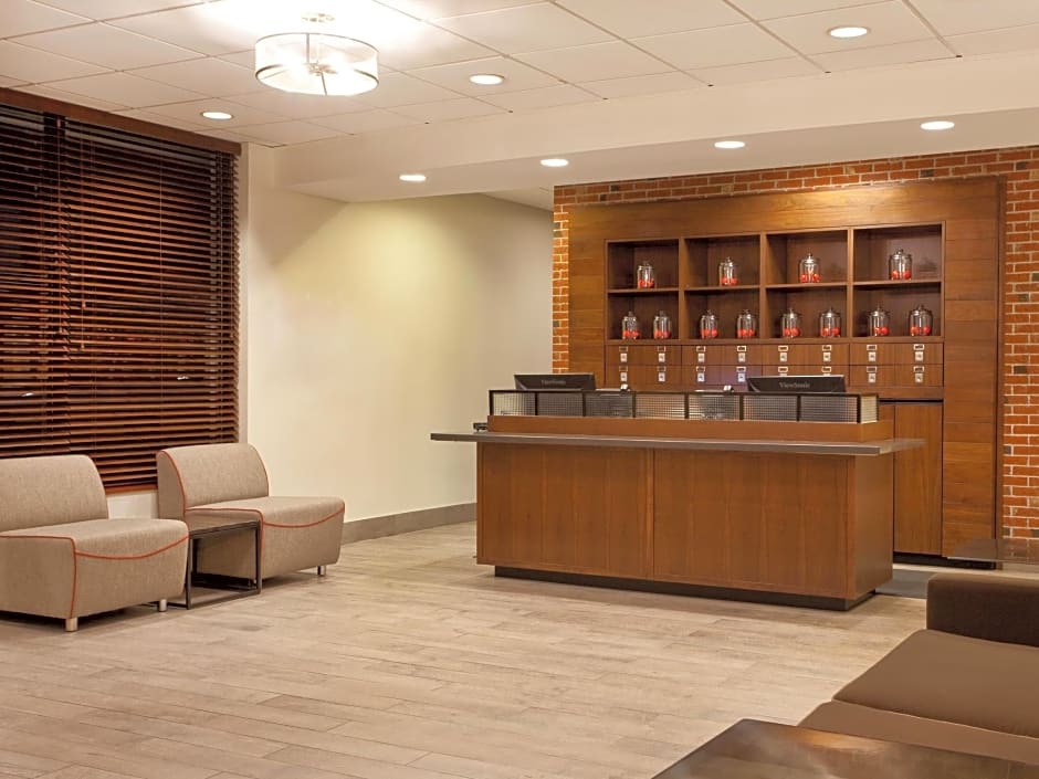 Four Points by Sheraton Cleveland Airport – Cleveland, OH