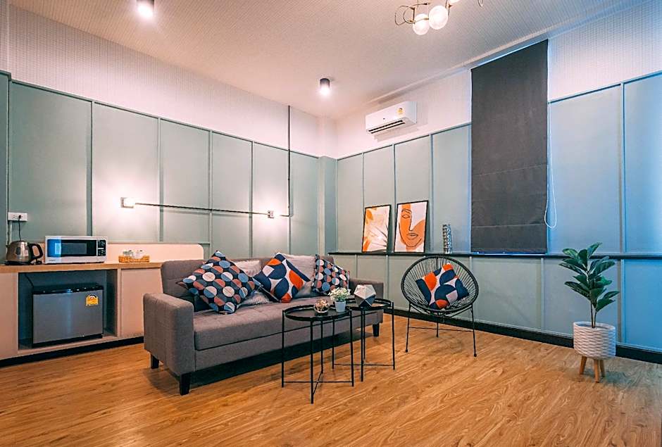 Saffron Hill Bangkok