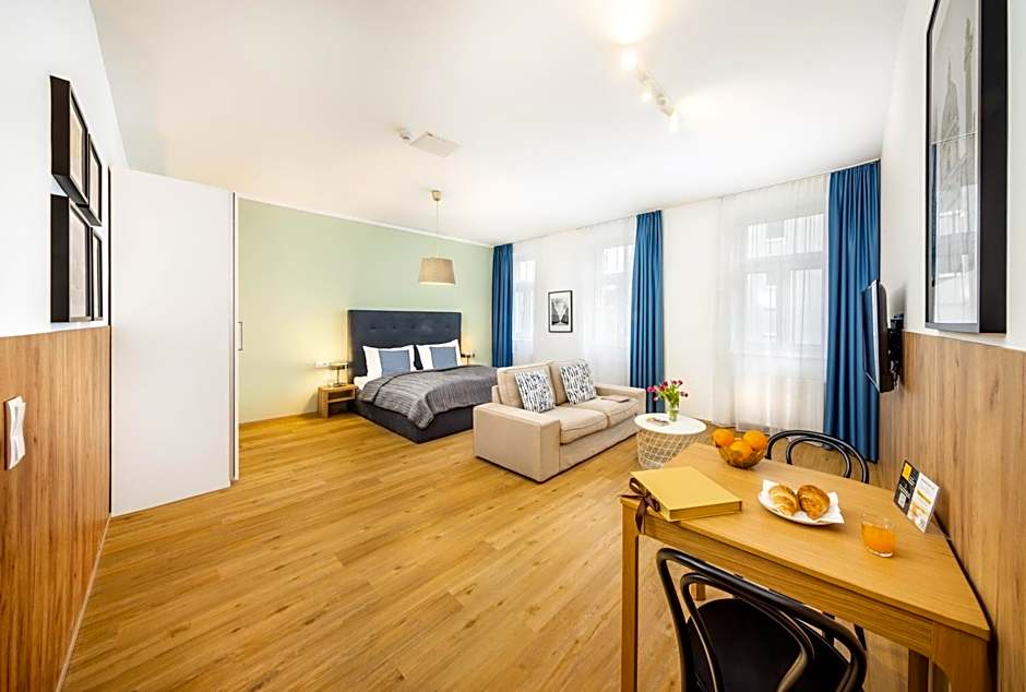 Jimmy's Apartments Dandelion