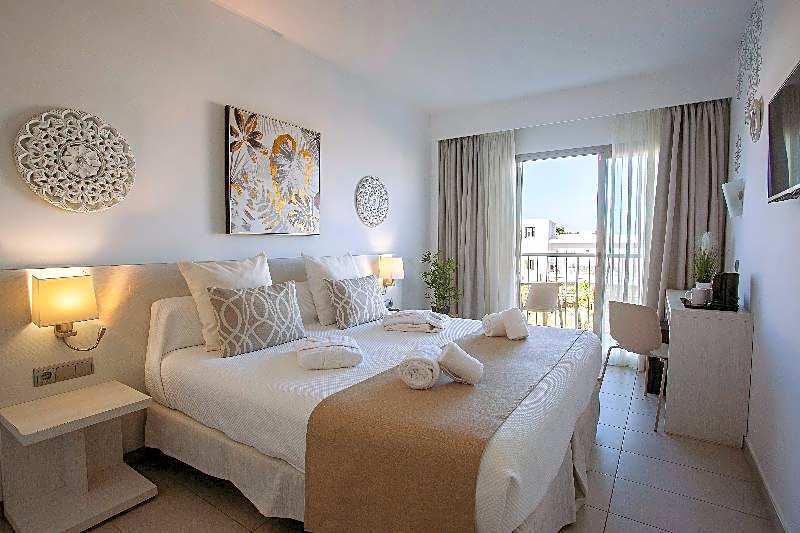 Photo 1 of 8 of Deluxe 1 Double Bed or 2 Beds