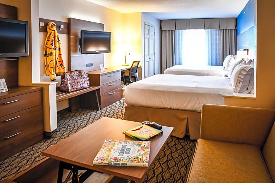 Holiday Inn Express & Suites Concord