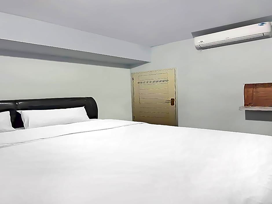 SPOT ON 92236 Kediri Family Homestay