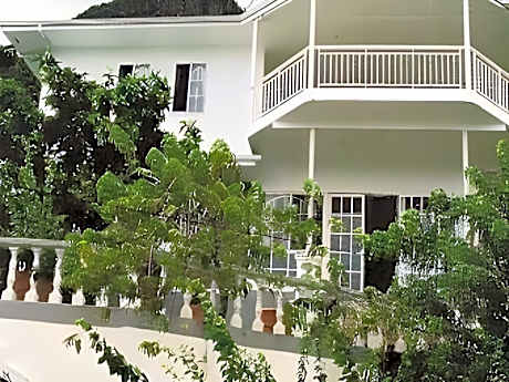 Beau Sejour Hotel & Apartments