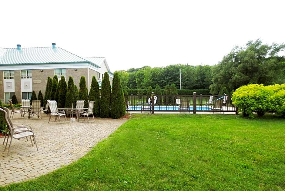 Days Inn by Wyndham Montmagny