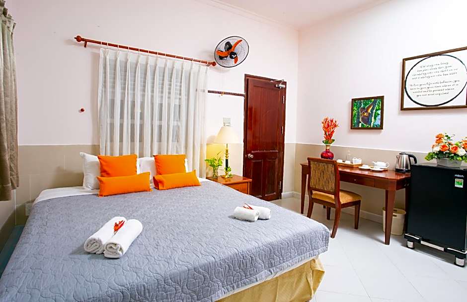 Photo 1 of 1 of Deluxe 1 King Bed