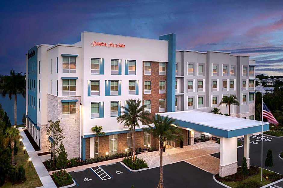Hampton Inn & Suites Naples South
