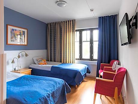 Economy Twin Room
