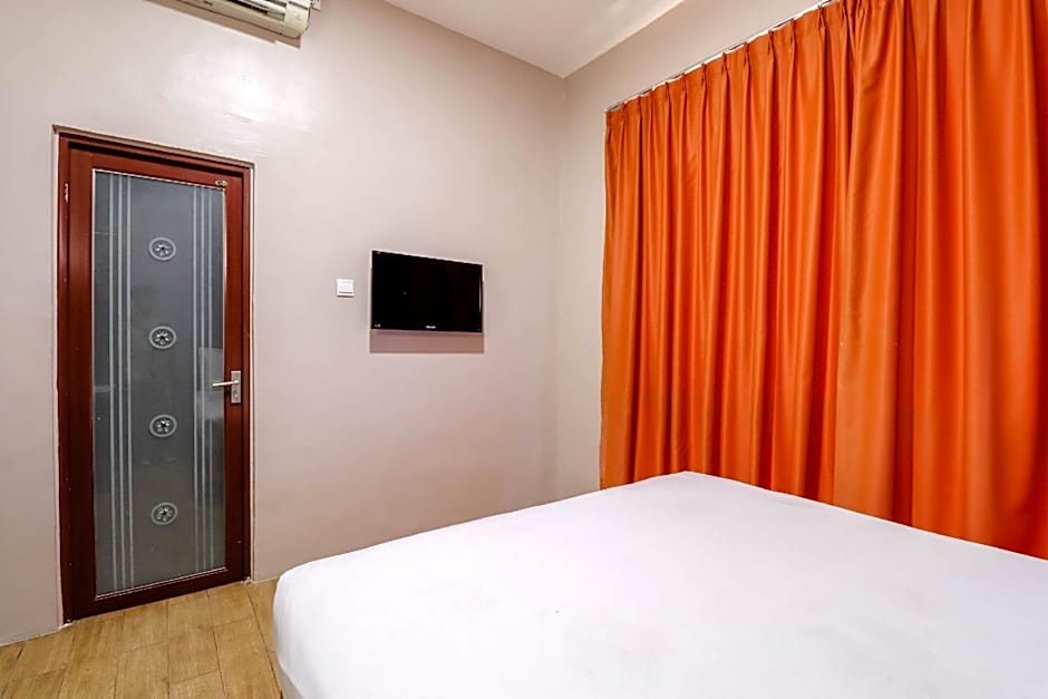 Blitz Hotel Tanjung Uncang