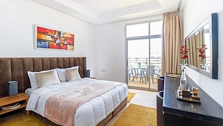 Two-Bedroom Deluxe Apartment with Ocean View