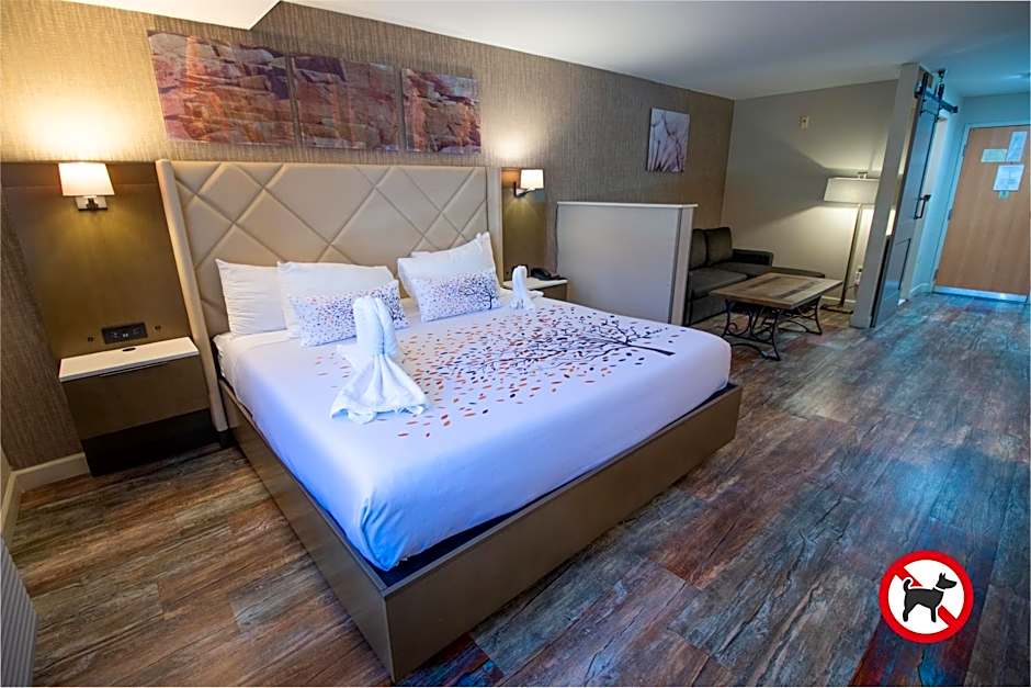 Empeiria High Sierra Hotel