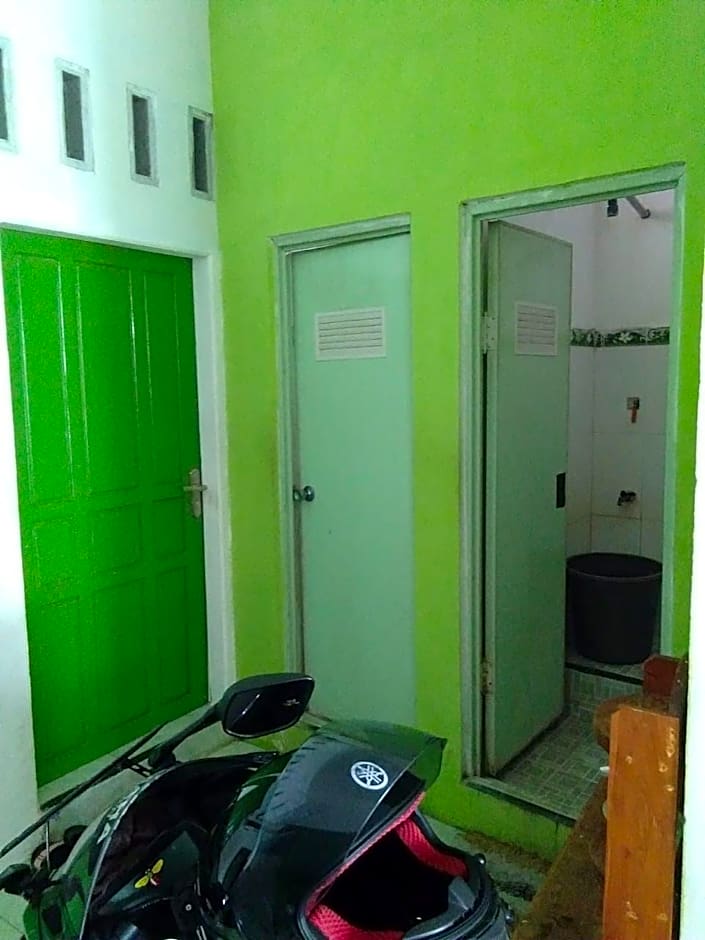 Hotel O Wisma Kost & Penginapan Afilia Buana Syariah