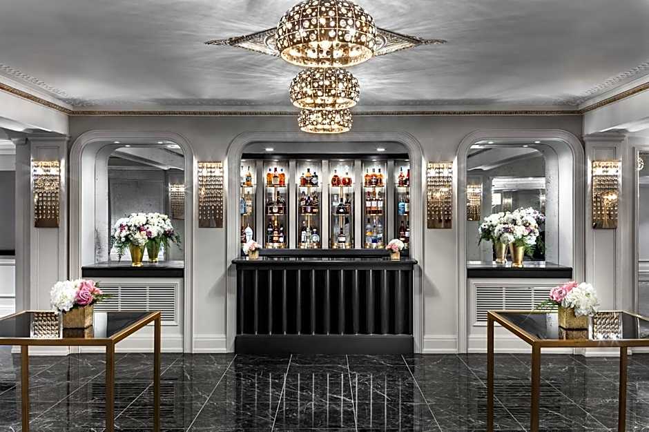 The Omni King Edward Hotel