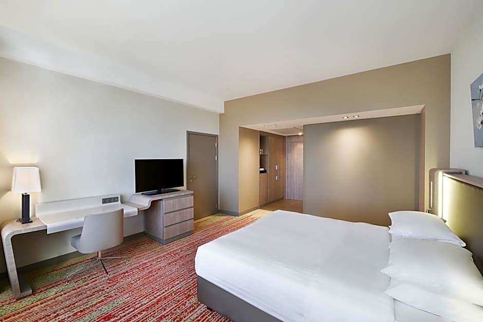 Park Mall Hotel & Conference Center