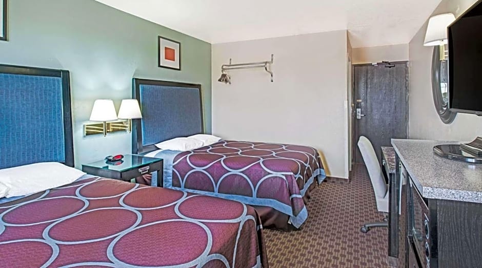 Super 8 by Wyndham Sacramento/Florin Rd