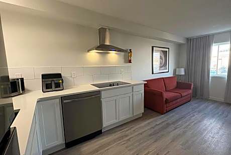 Queen Suite with Two Queen Beds, Sofa Bed and Kitchenette - Non-Smoking